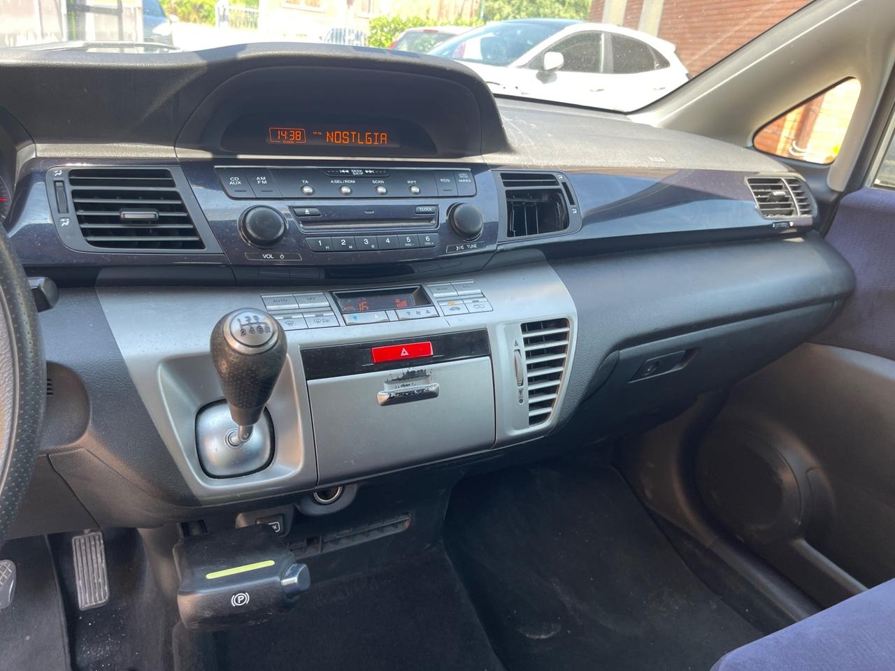 Honda FR-V 2.2 16V i-CTDi Comfort Plus DPF