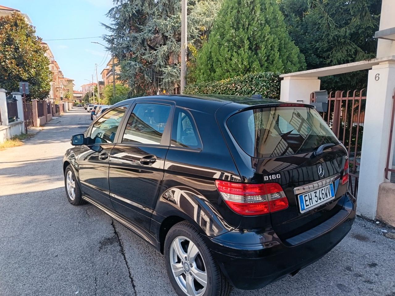 Mercedes b180 CDI Avan 2011 ok neo patente