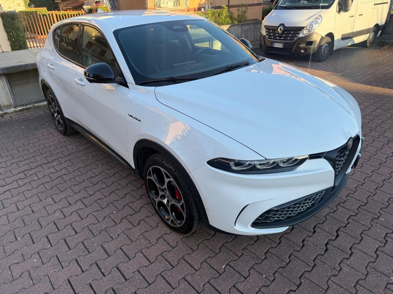 Alfa Romeo Tonale 1.3 Phev Veloce Q4 280cv at6 PARI AL NUOVO!