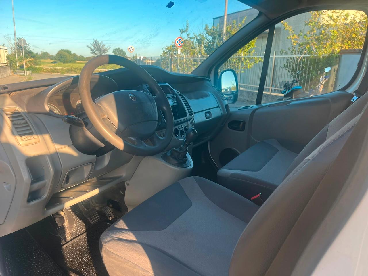 Renault trafic 2.0 dci