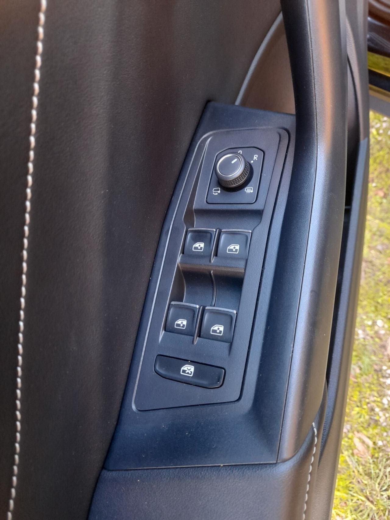 Volkswagen T-Roc 1.0 TSI Style PROMO