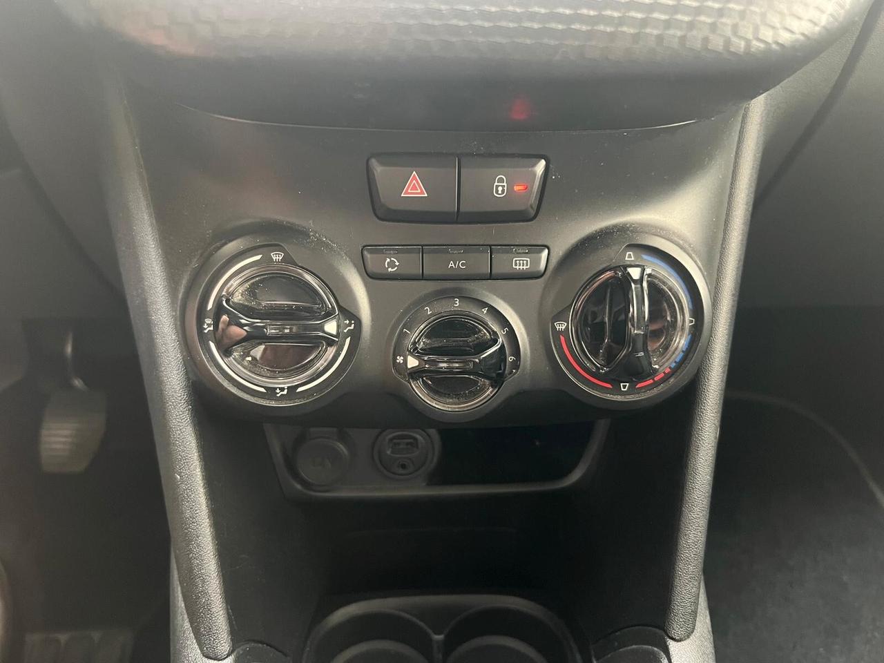 Peugeot 208 PureTech 82 5 porte Allure NEOPATENTATI