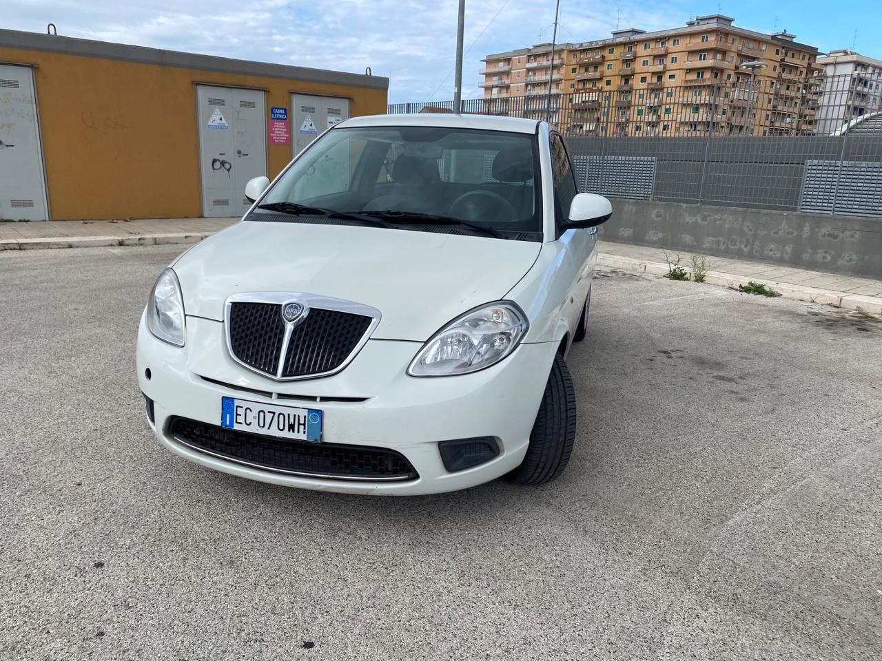 Lancia Ypsilon 1.2 Argento