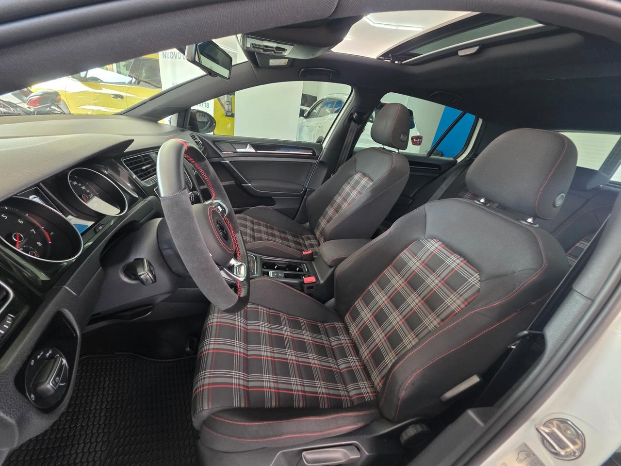 Volkswagen Golf GTI Performance 2.0 TSI 5p. BlueMotion Technology
