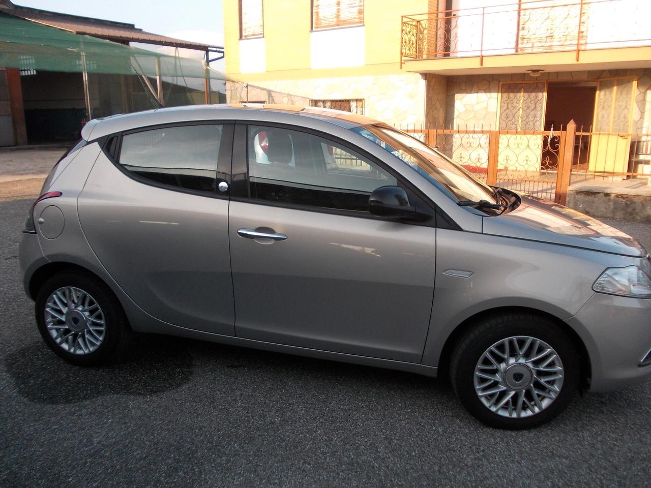 Lancia Ypsilon 1.2 69 CV 5 porte GPL Ecochic Gold-KM88105
