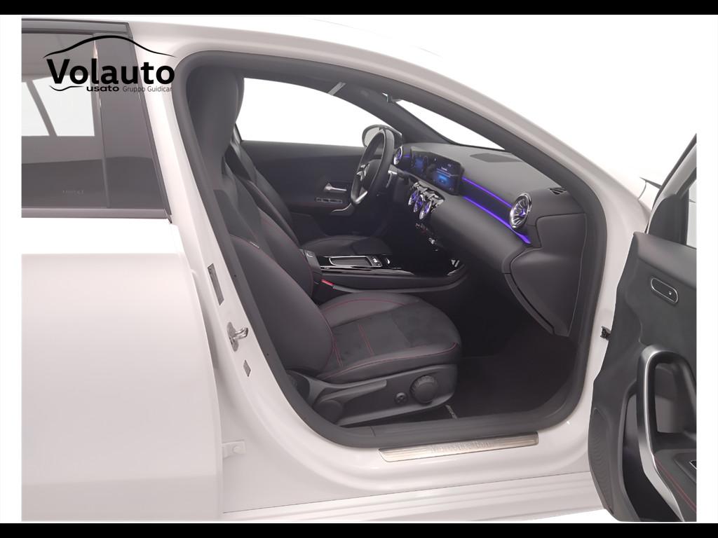 Mercedes-Benz Classe A - W177 2018 - A 180 d Premium auto