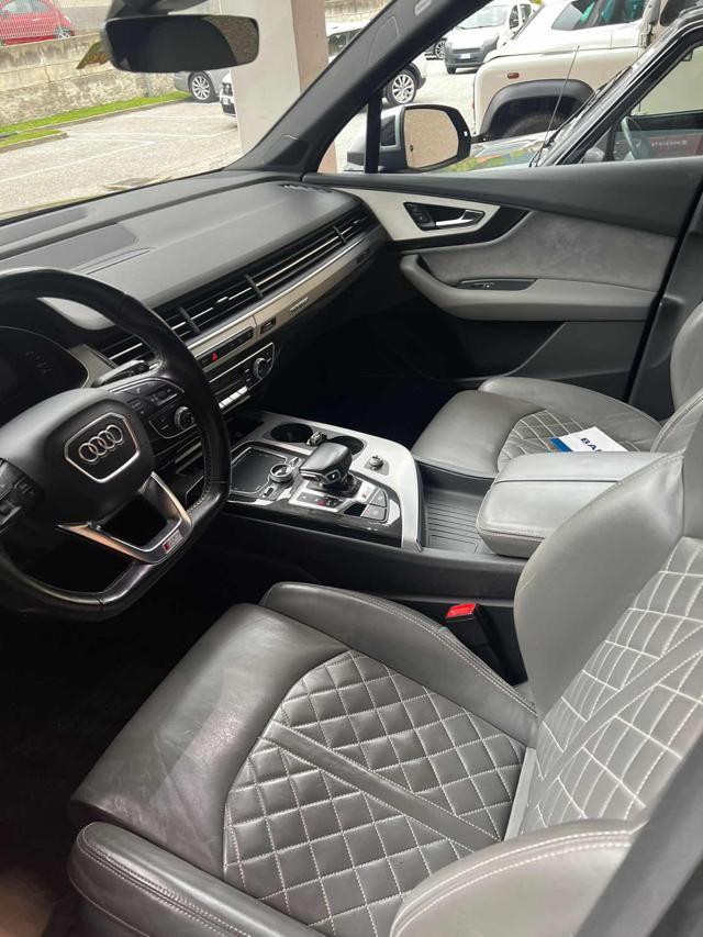 AUDI SQ7 4.0 V8 TDI quattro tiptronic Business Plus