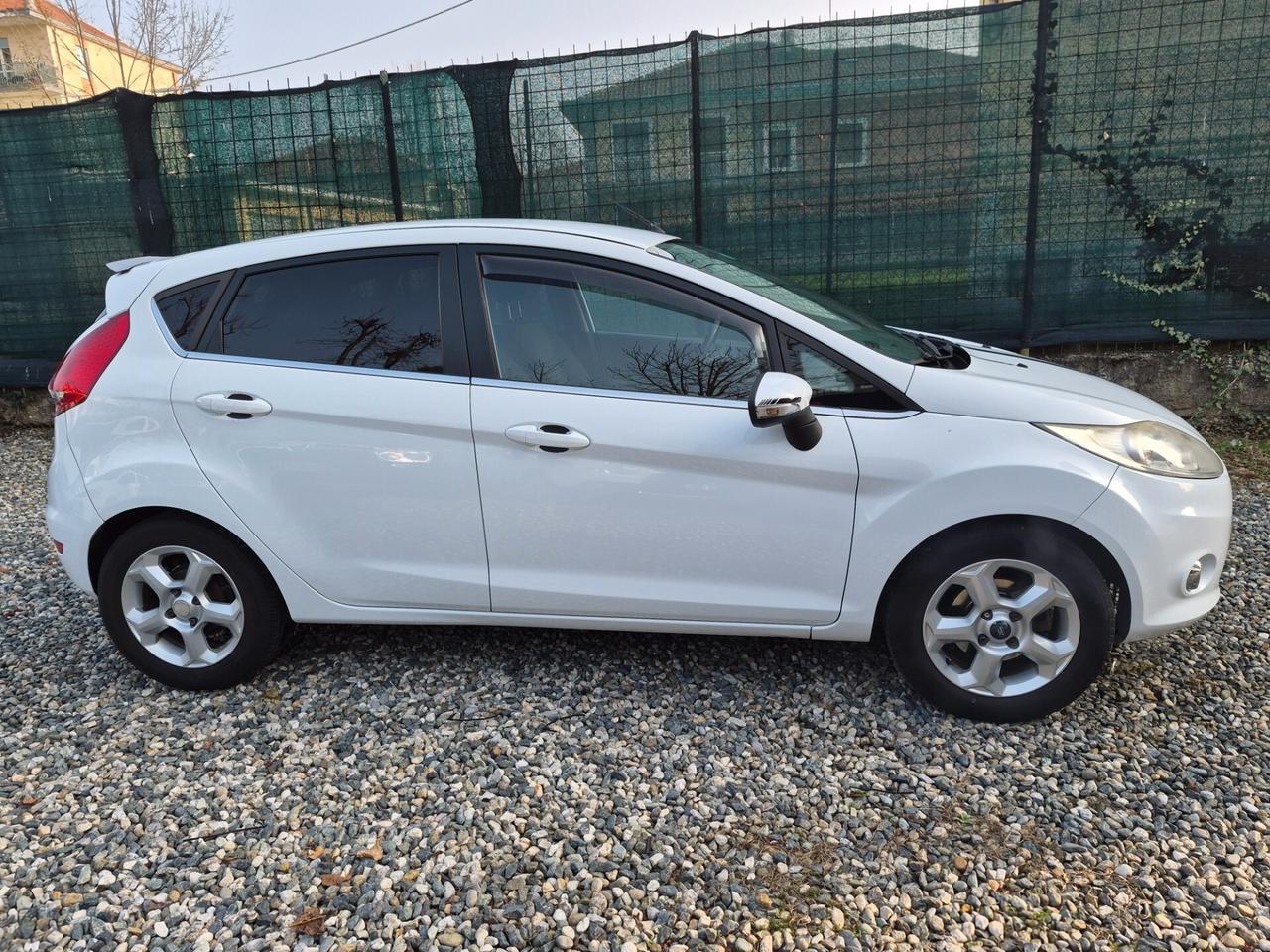 Ford Fiesta 1.2 82 CV 5 porte Titanium