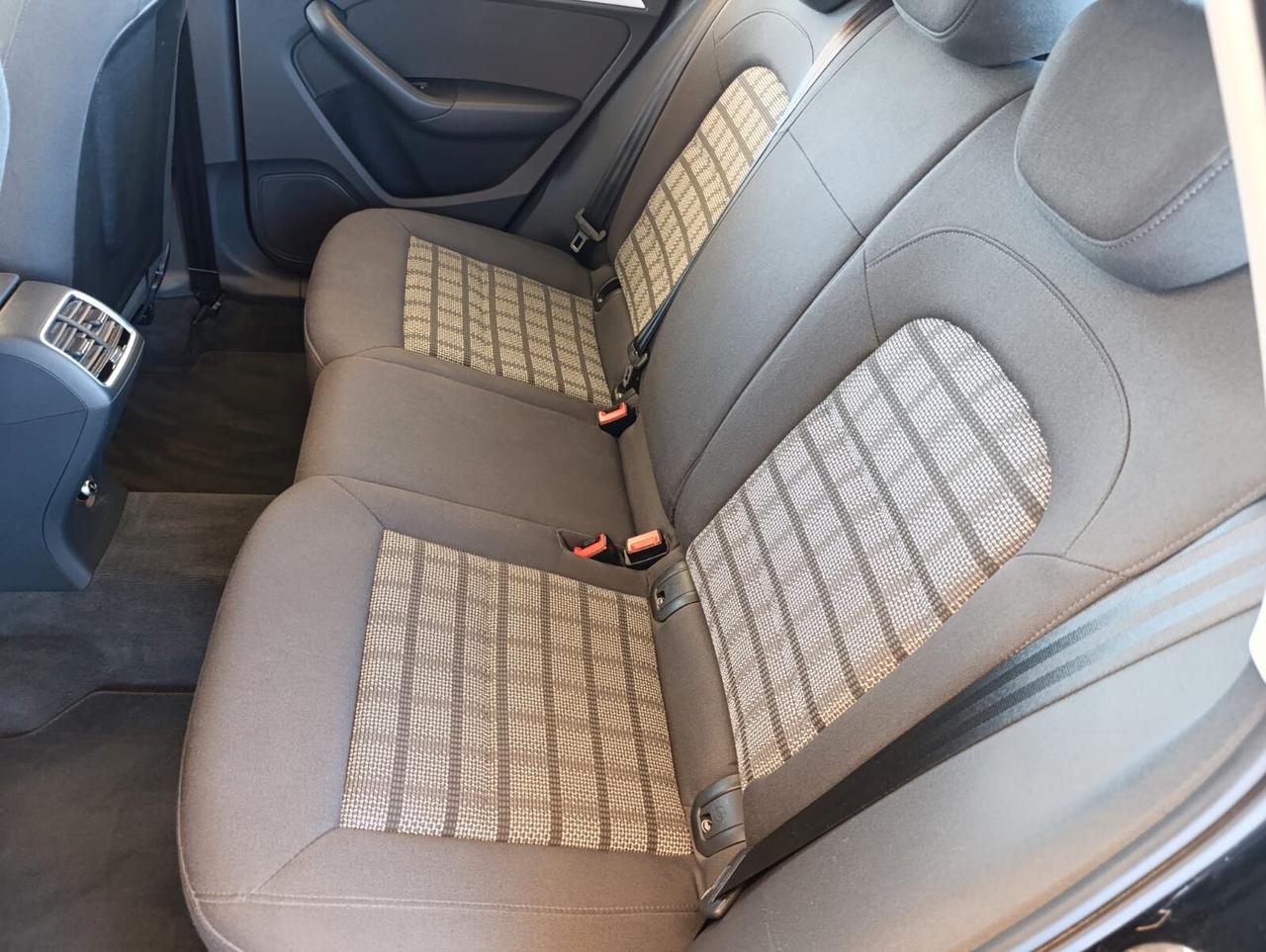 Audi Q3 2.0 TDI 120 CV Sport 2015