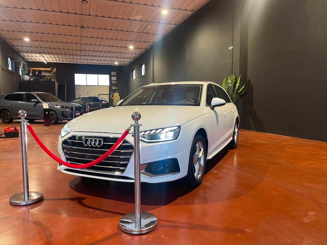 Audi A4 Avant A4 avant 30 2.0 tdi Business Advanced 136 cv