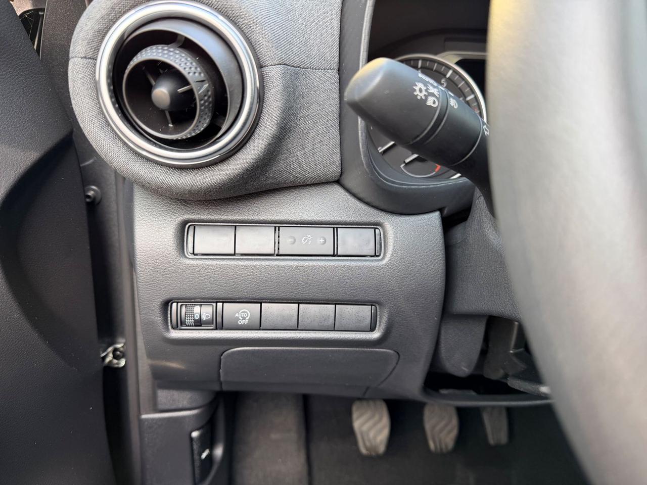 Nissan Juke Acenta 1.0 DIG-T 114 #9785