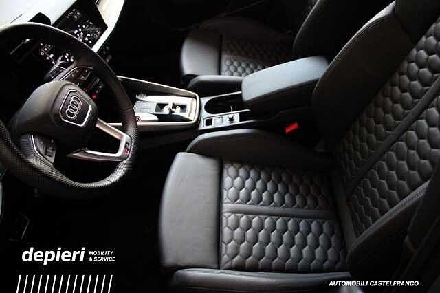 Audi RS3 Sportback Sportback TFSI quattro S tronic