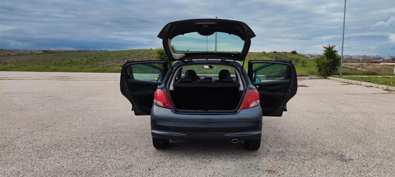 Peugeot 207 1.6 8V HDi 93CV 5p. Allure