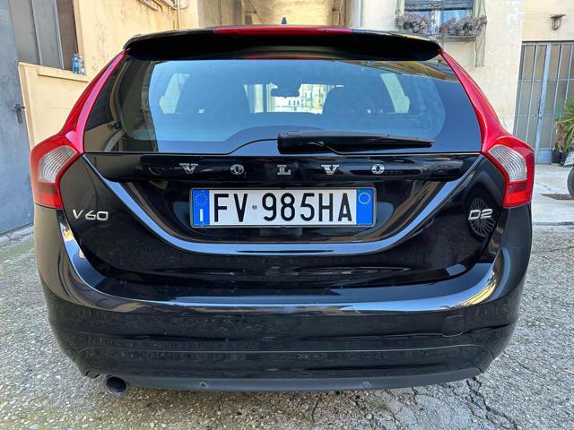 VOLVO V60 D2 Geartronic Momentum