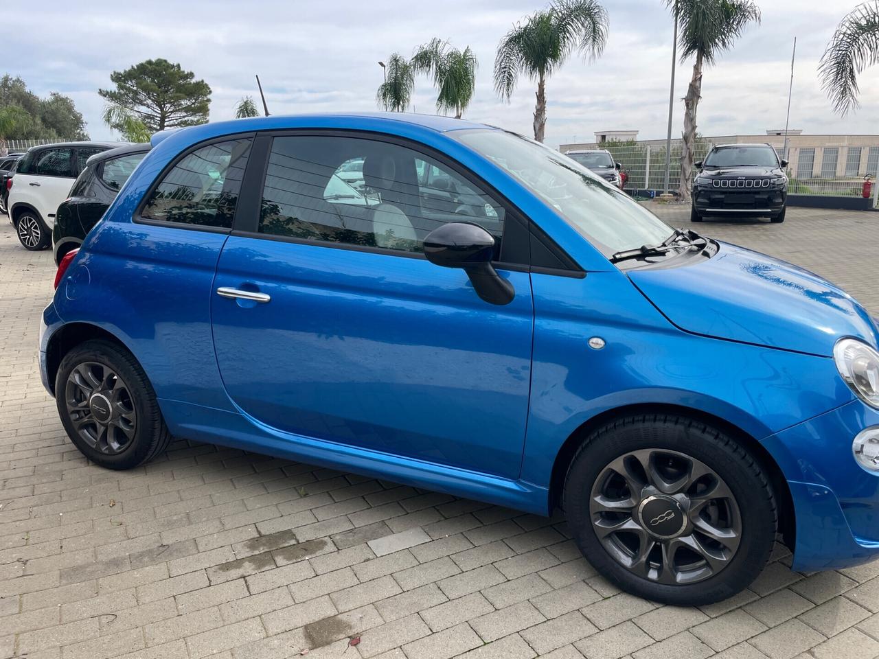 Fiat 500 30000km 1.0 Hybrid Connect-sport led-navigatore-cielo nero