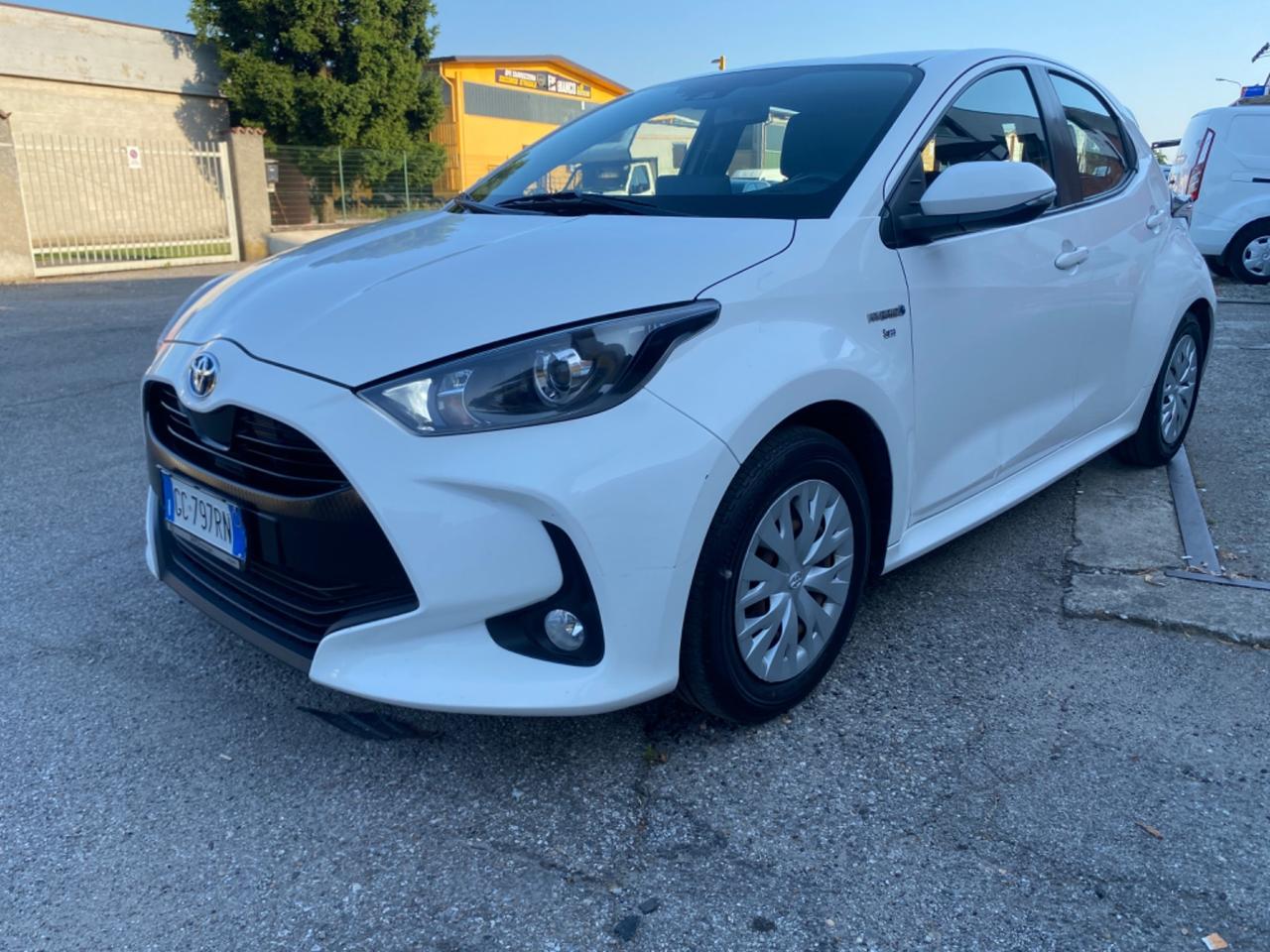 Toyota Yaris 1.5 Hybrid 5 porte Business