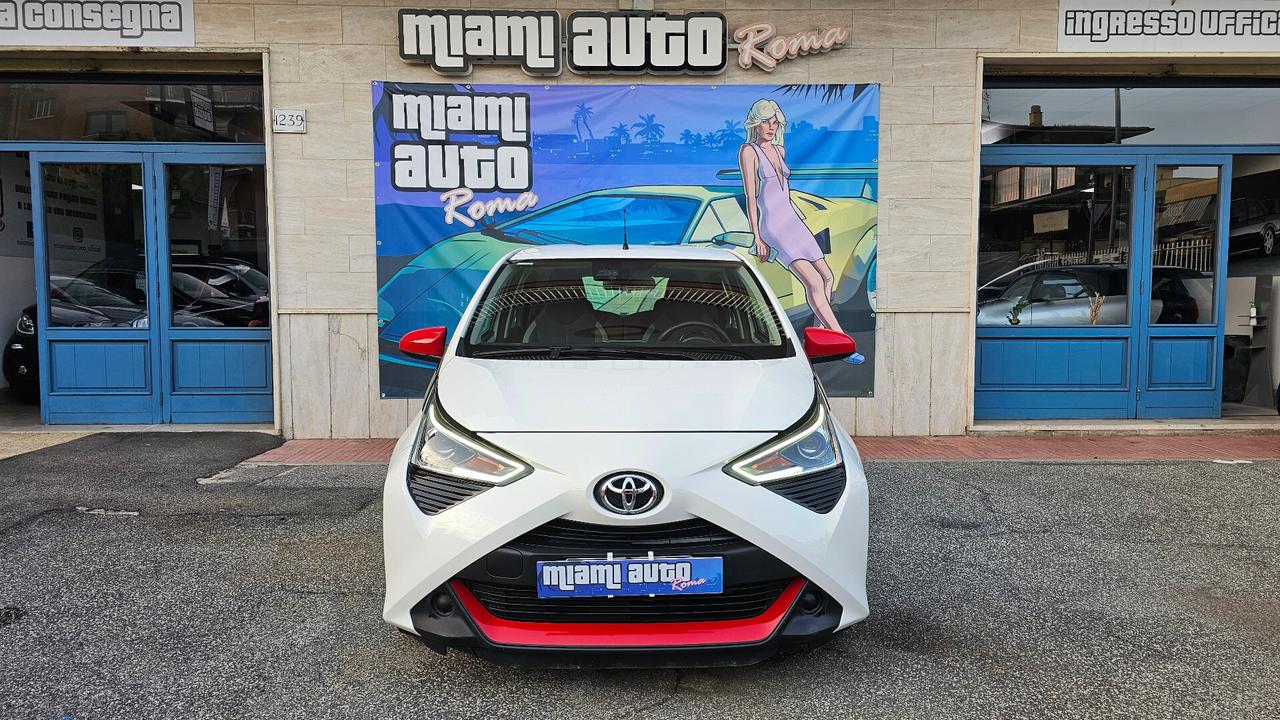Toyota Aygo Connect 1.0 VVT-i 72 CV 5p. x-play MMT UNIPRO' TAGL UFF