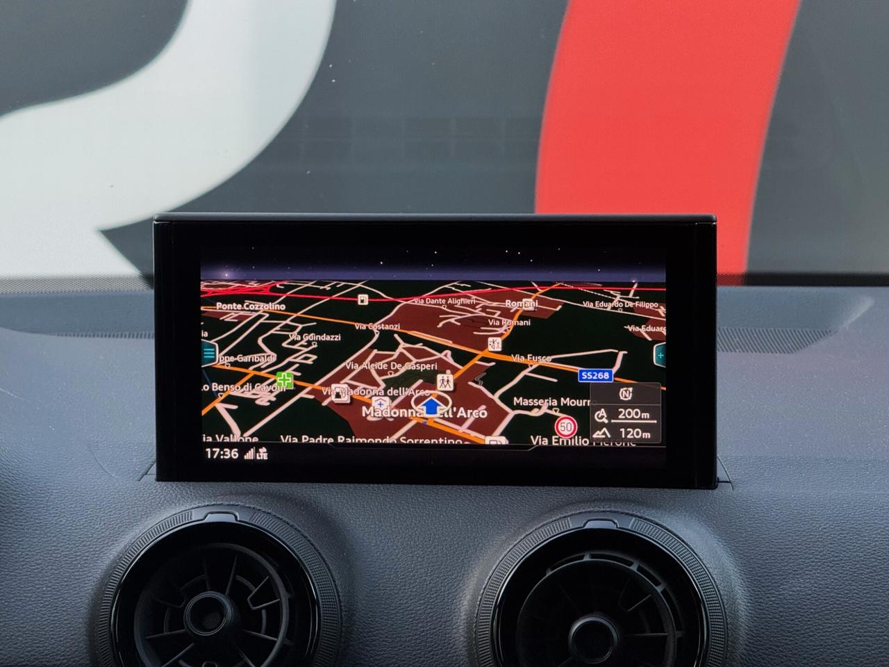 Audi Q2 30 TDI S line Edition S-tronic 116CV COCKPIT