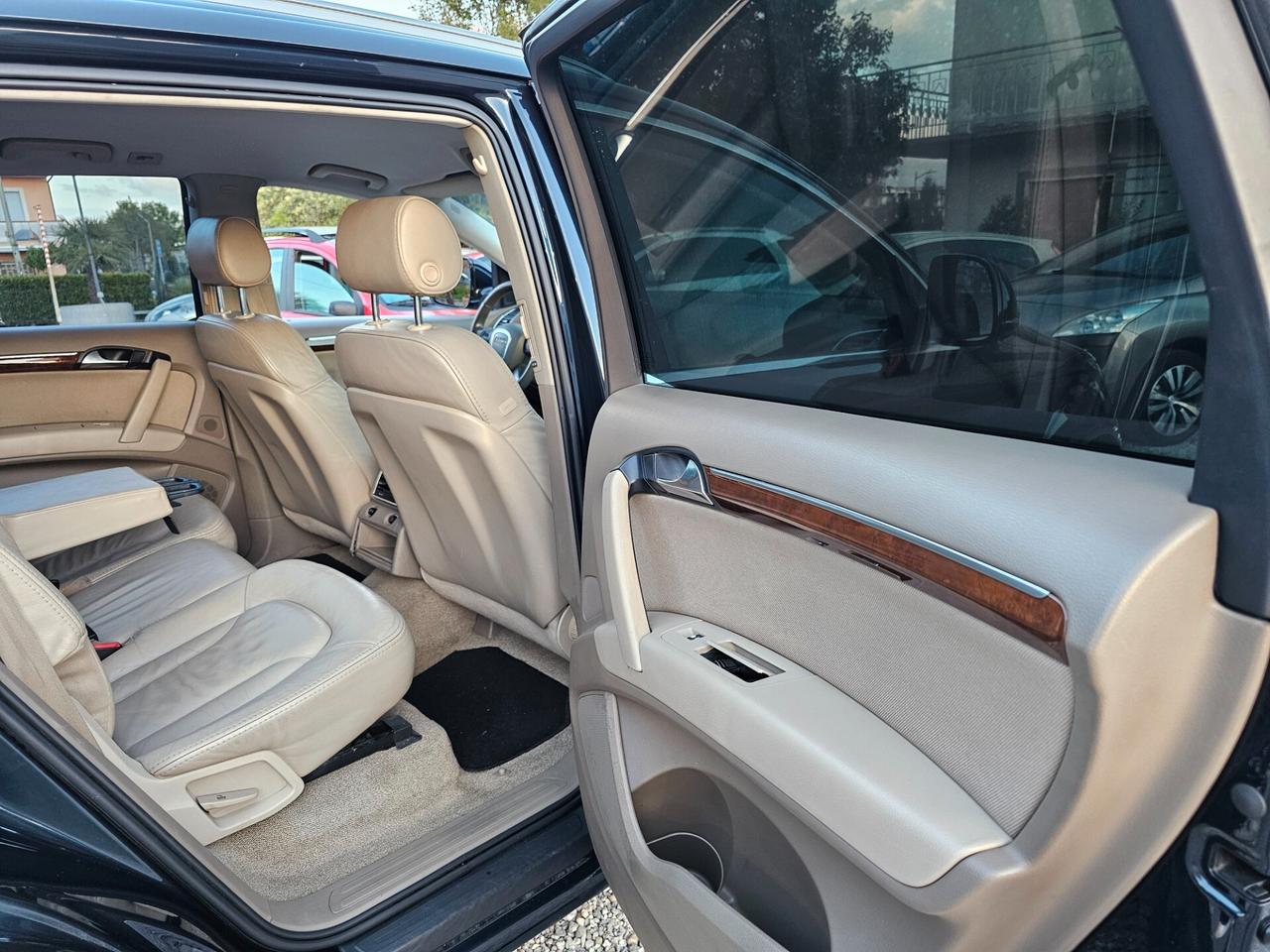 Audi Q7 3.0 V6 TDI 233CV quattro tiptronic