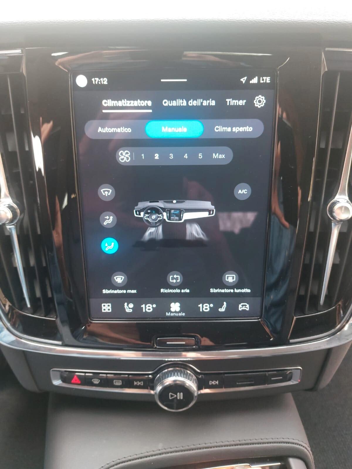 Volvo V90 Cross Country B4 (d) AWD Business Plus Auto