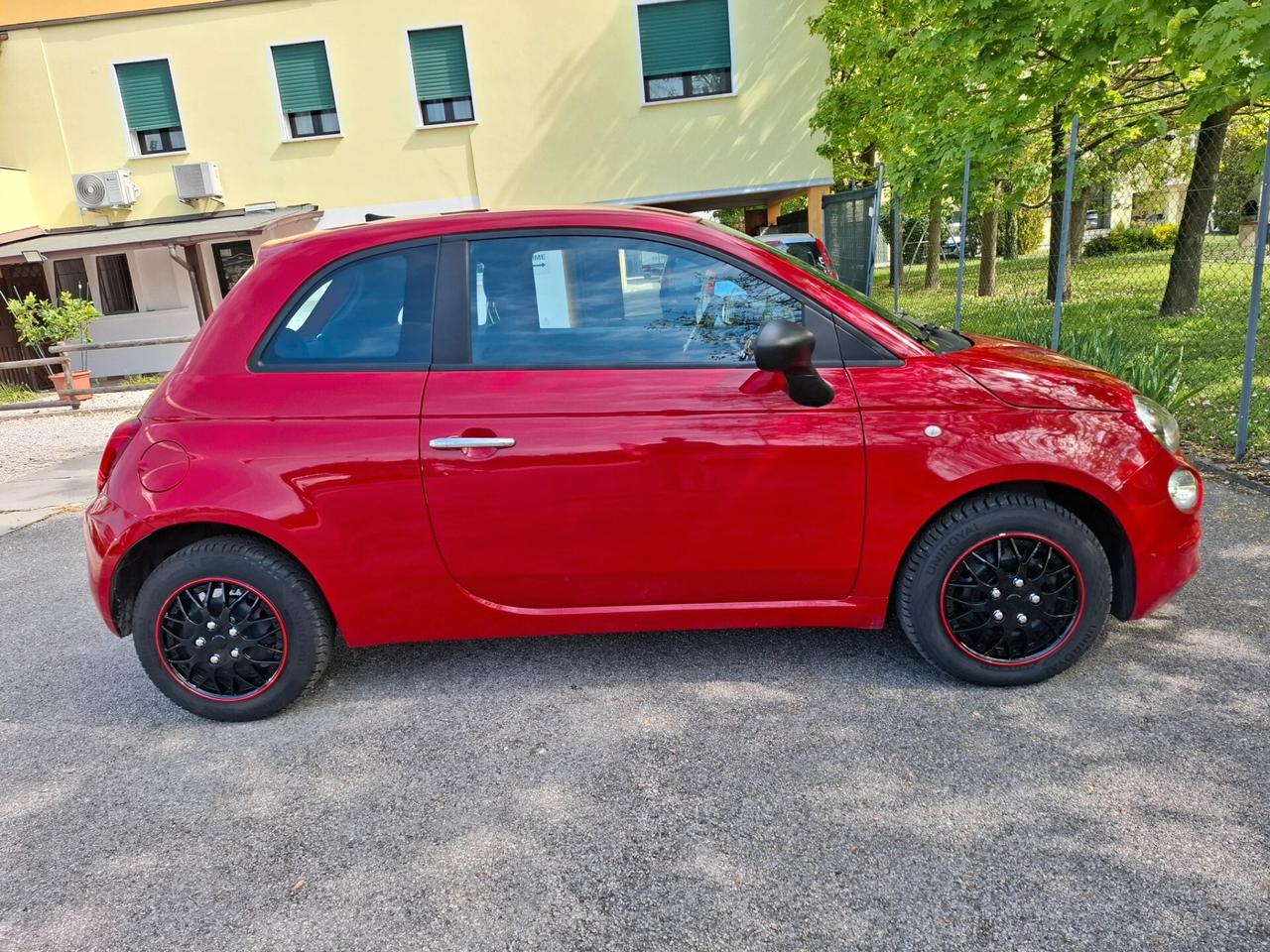 Fiat 500 1.0 Hybrid adatta a neopatentati