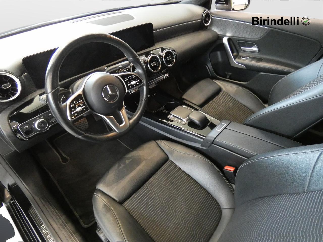 Mercedes-Benz Classe A (W177) - A 180 d Automatic Business