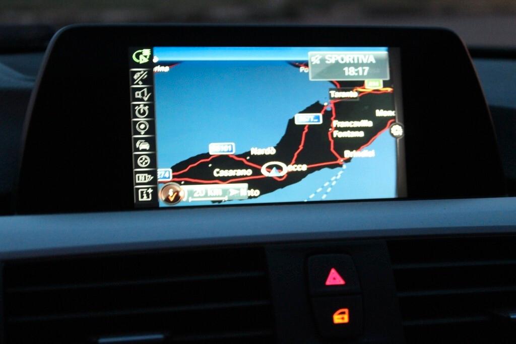 BMW 320d xDrive Aut.*TETTO *FULL LED *NAVI *CAMERA