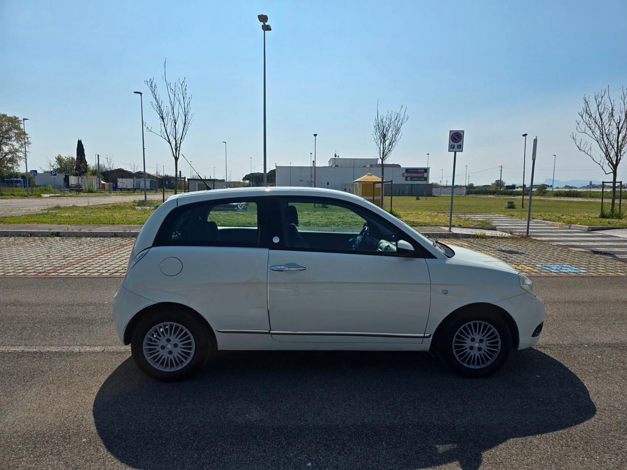 Lancia Ypsilon 1.4 GPL NEOPATENTATI