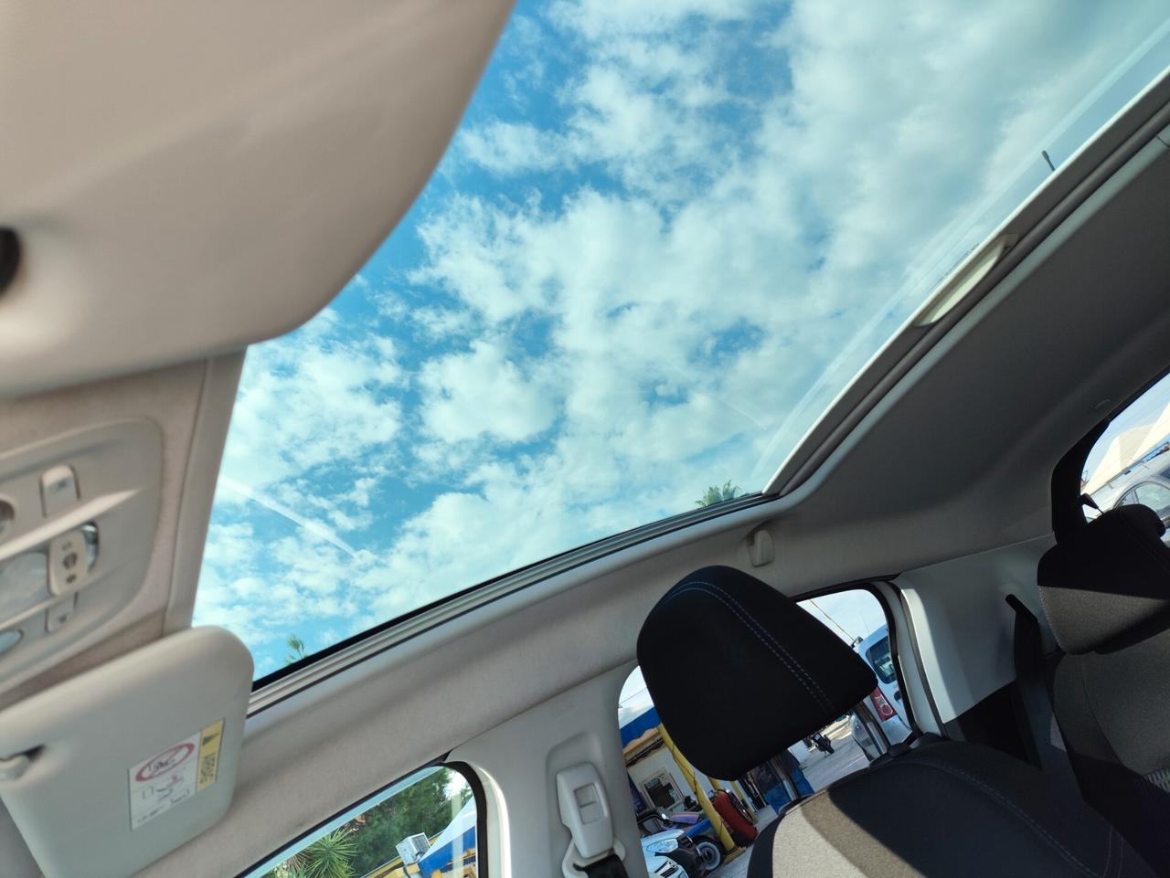 Peugeot 208 PureTech 82 5 porte Allure GPL