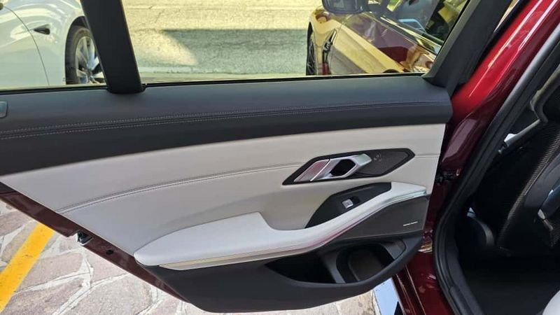 BMW M3 Touring M3 Competition xDrive Touring auto CARBON PACK