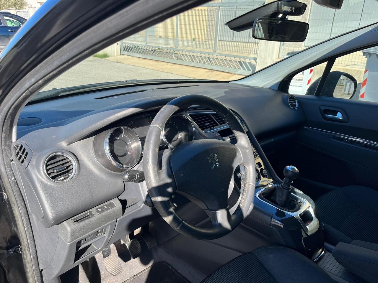 Peugeot 5008 1.6 HDi 112CV Business