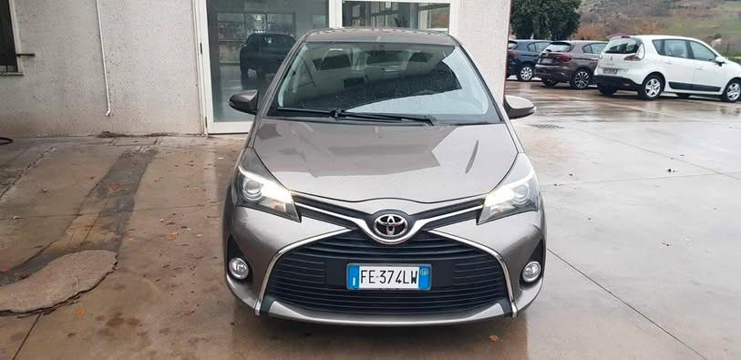 Toyota Yaris 1.0 Mpi 69cv Lounge " SOLO 36.000 KM "