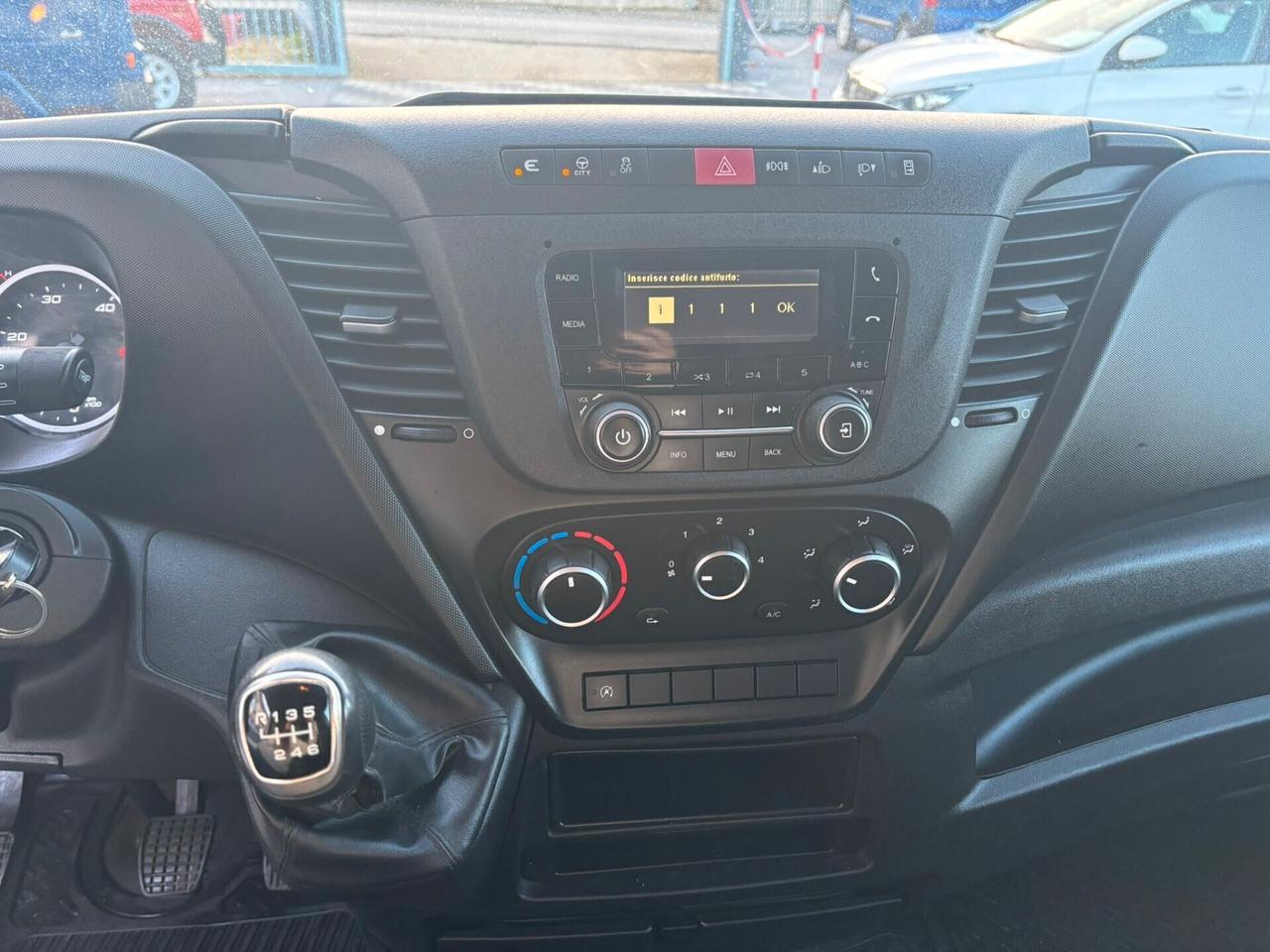 Iveco Daily 35S14 2.3 Diesel- Furgone