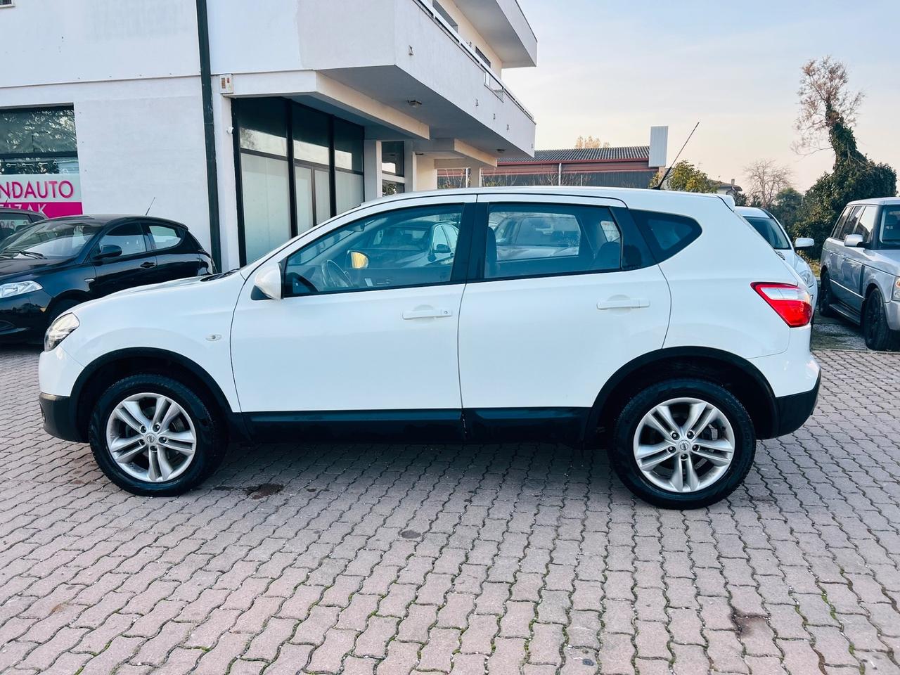 Nissan Qashqai 2.0 dCi DPF Tekna