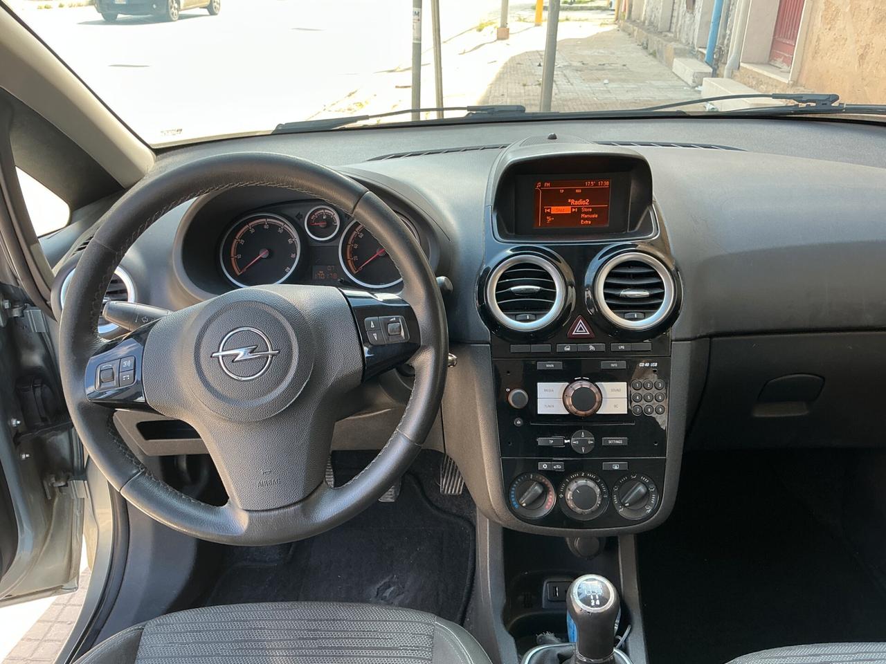 Opel Corsa 1.2 5 porte Edition