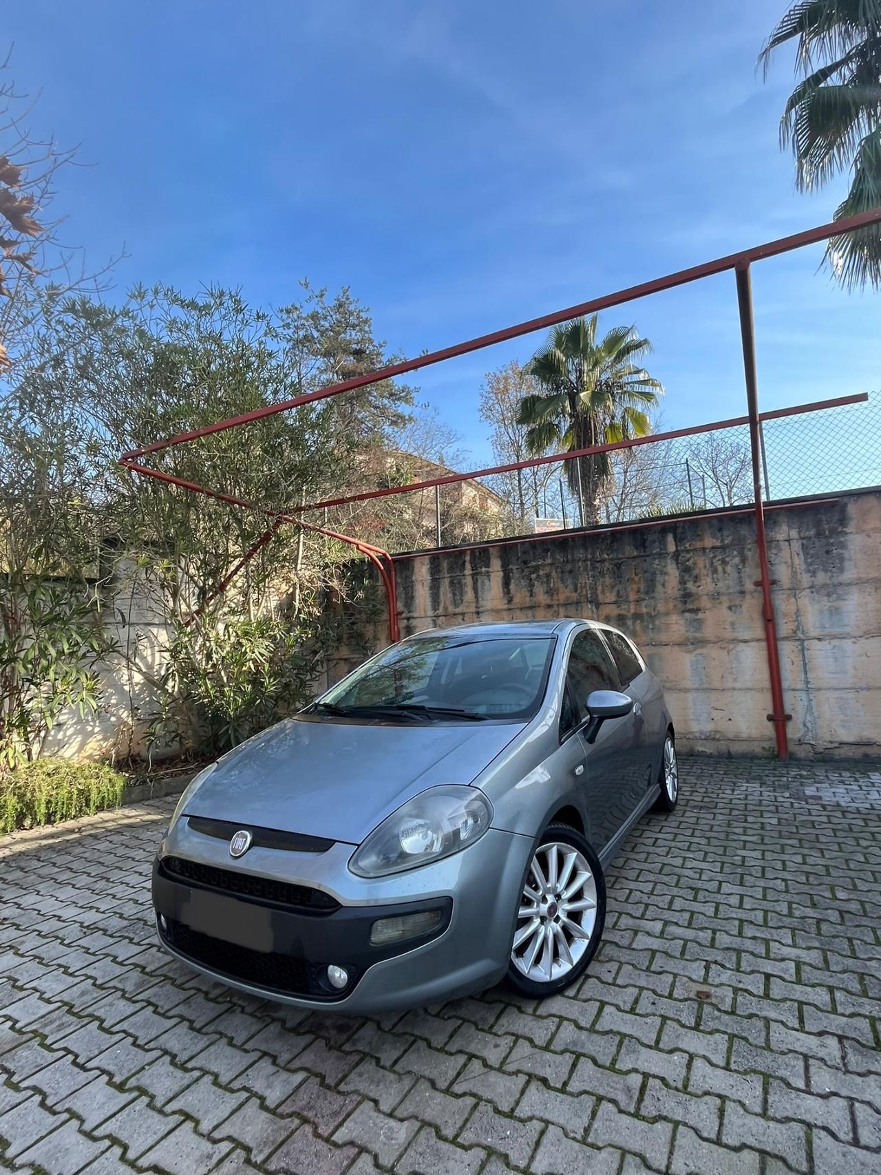 Fiat Punto Evo 1.4 3 porte SPORT 105cv NEOPATENTATI