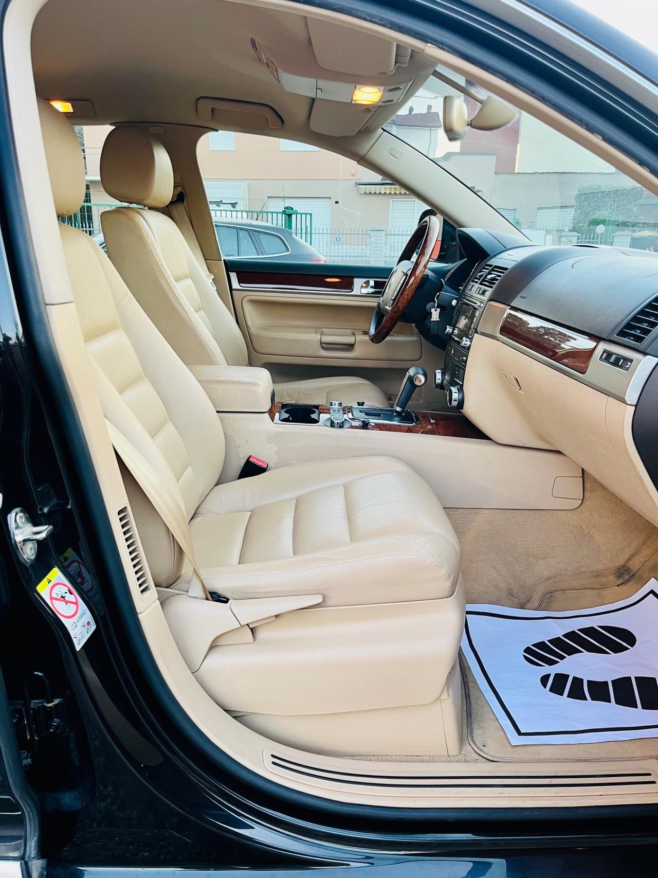 Volkswagen Touareg 3.0 TDI V6 240cv Executive