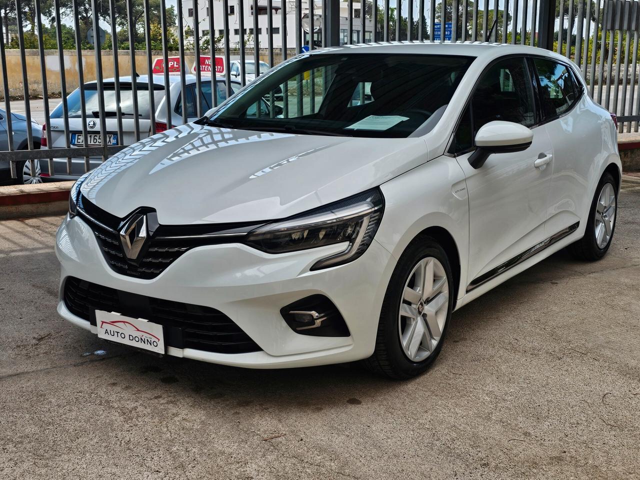 Renault Clio Hybrid E-Tech 5 porte Zen