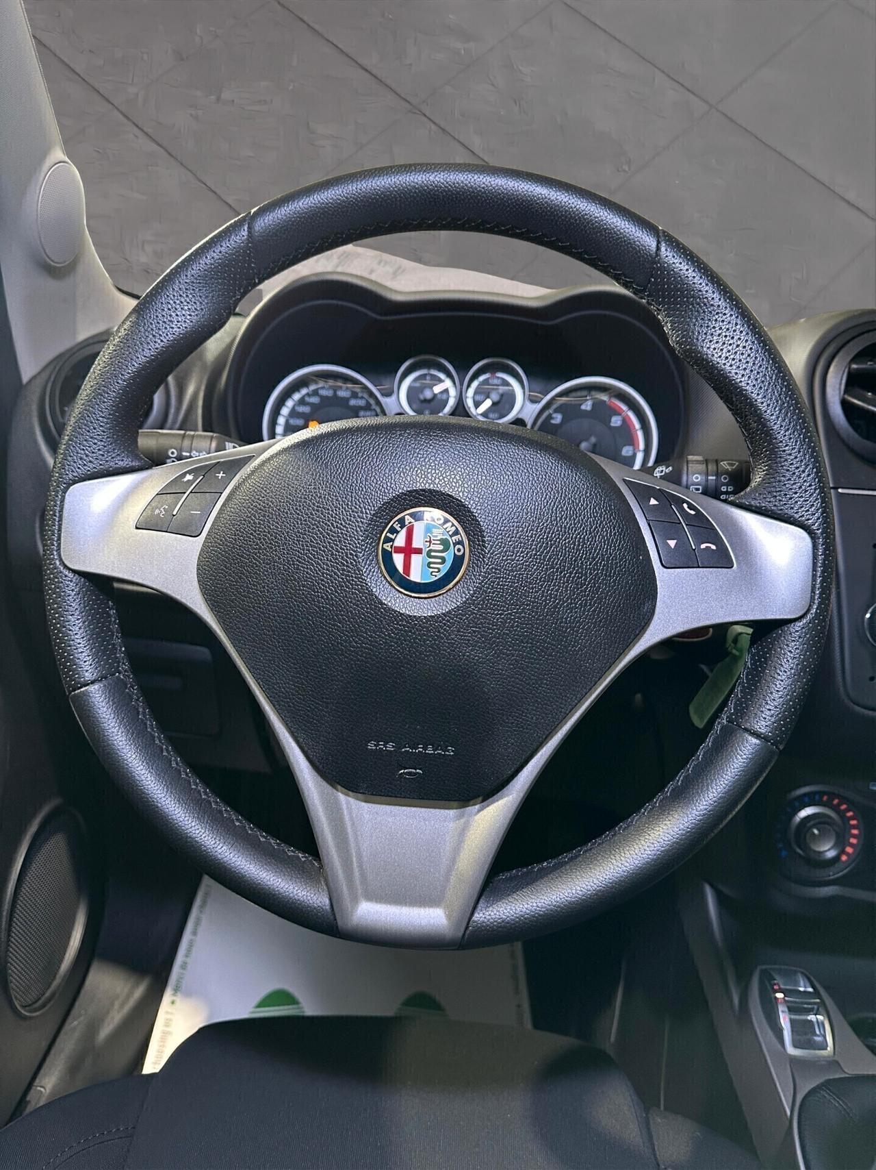 Alfa Romeo MiTo 1.3 JTDm Distinctive 85CV