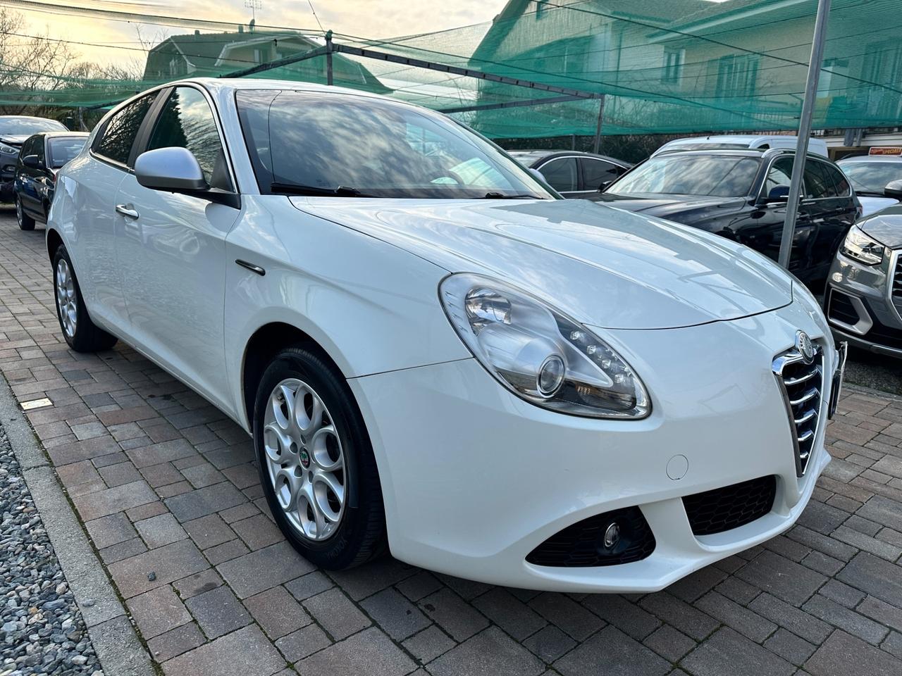 Alfa Romeo Giulietta 1.6 JTDm-2 105 CV Exclusive