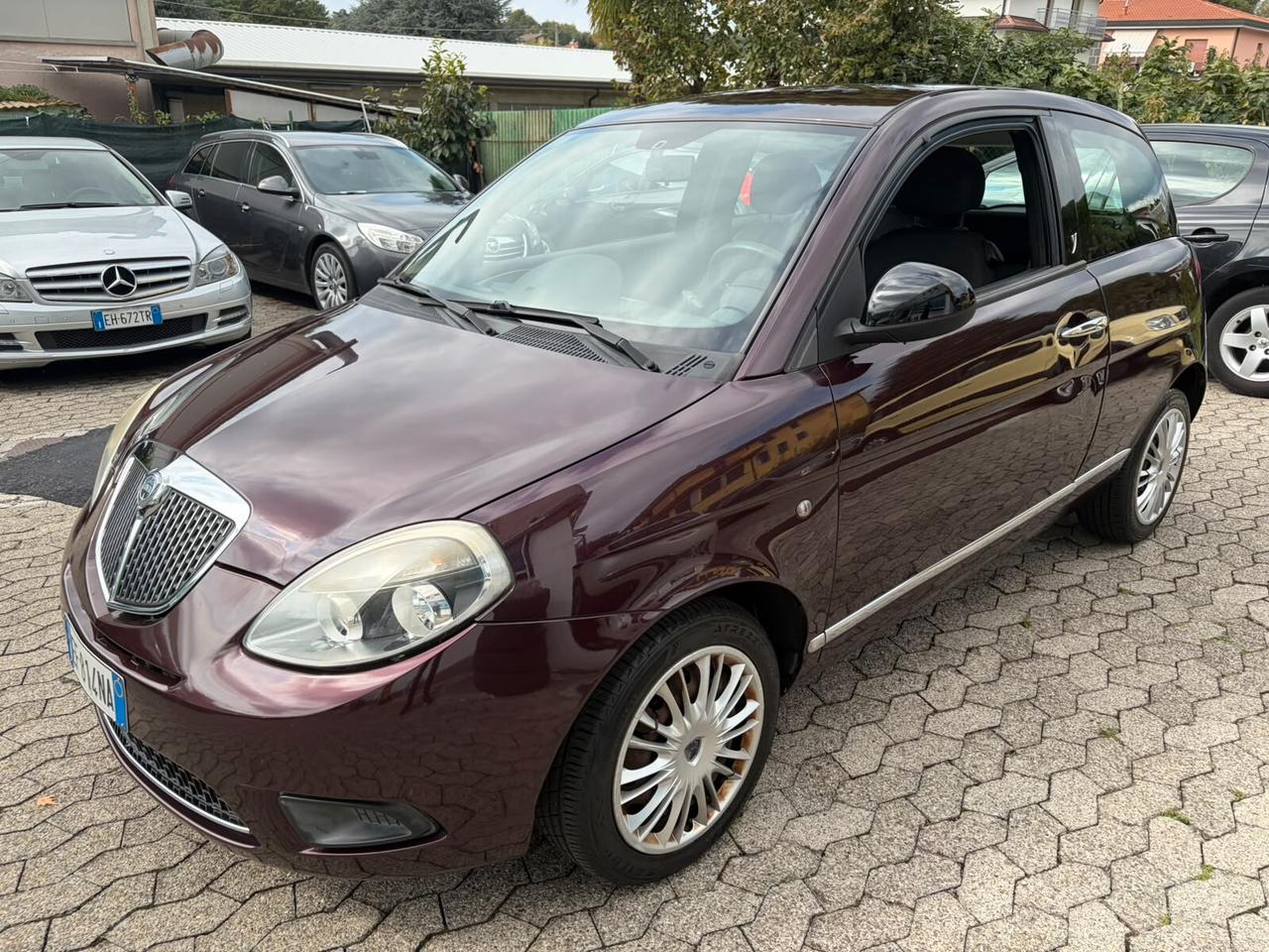 Lancia Ypsilon 1.2 69 CV Argento