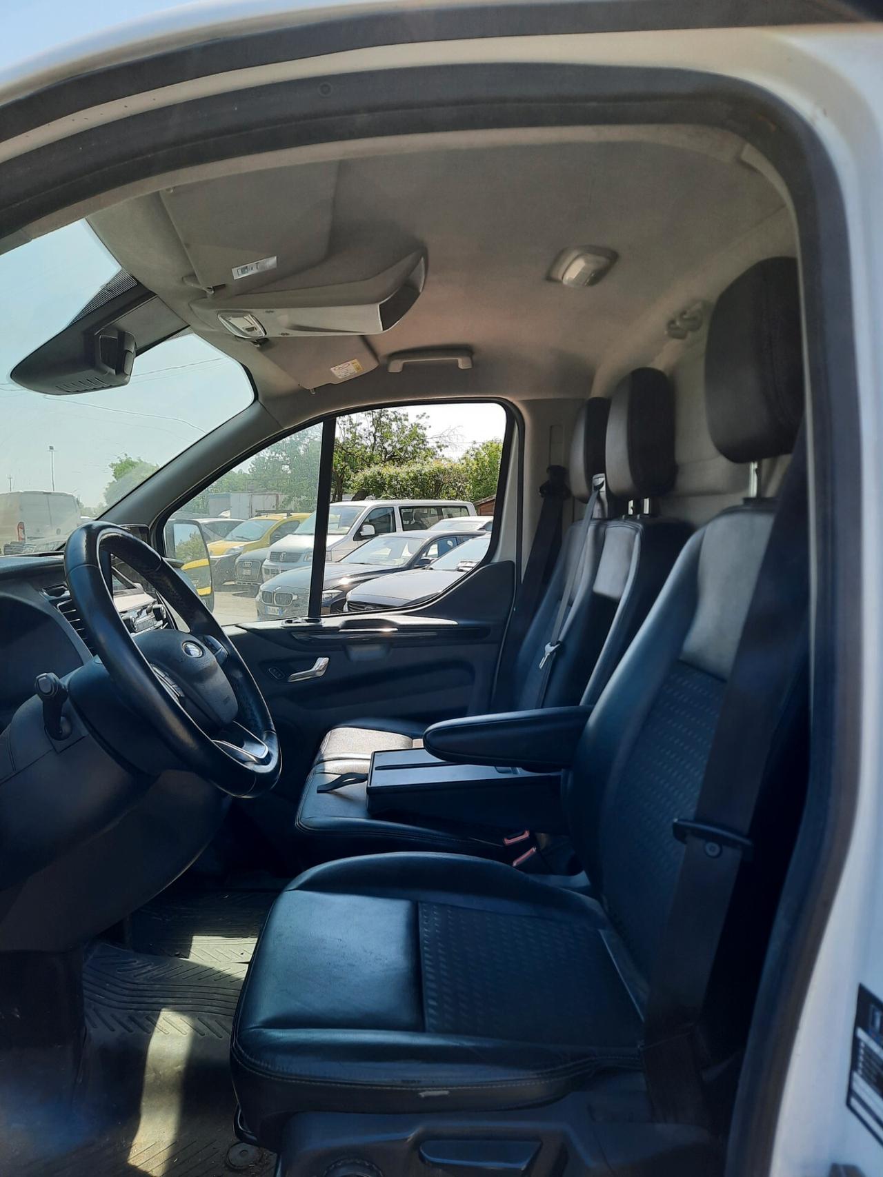 FORD TRANSIT CUSTOM SPORT PR. IVATO
