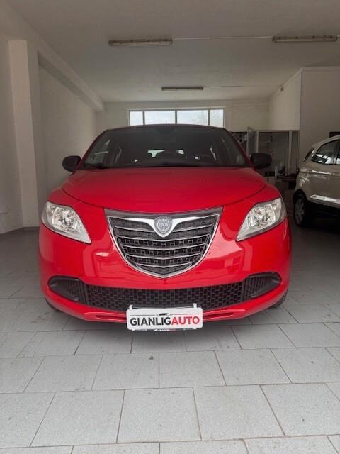 Lancia Ypsilon 1.2 69 CV 5 porte S&S Gold
