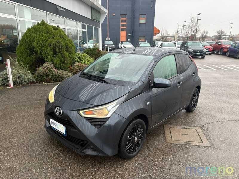 Toyota Aygo 1.0 72 CV x-play