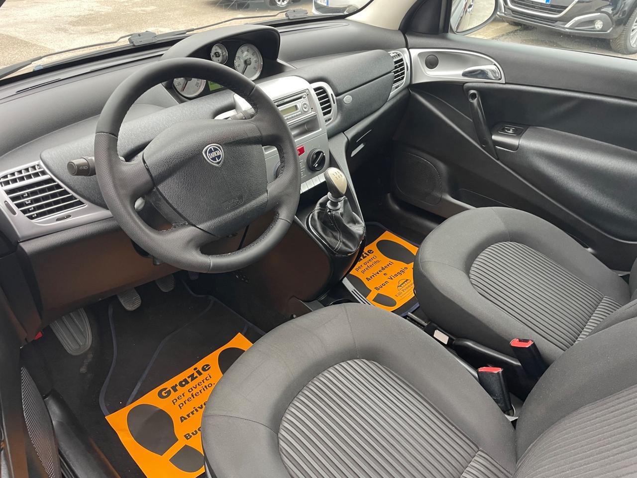 LANCIA YPSILON 1.2 BENZINA 69 (CV) 2010