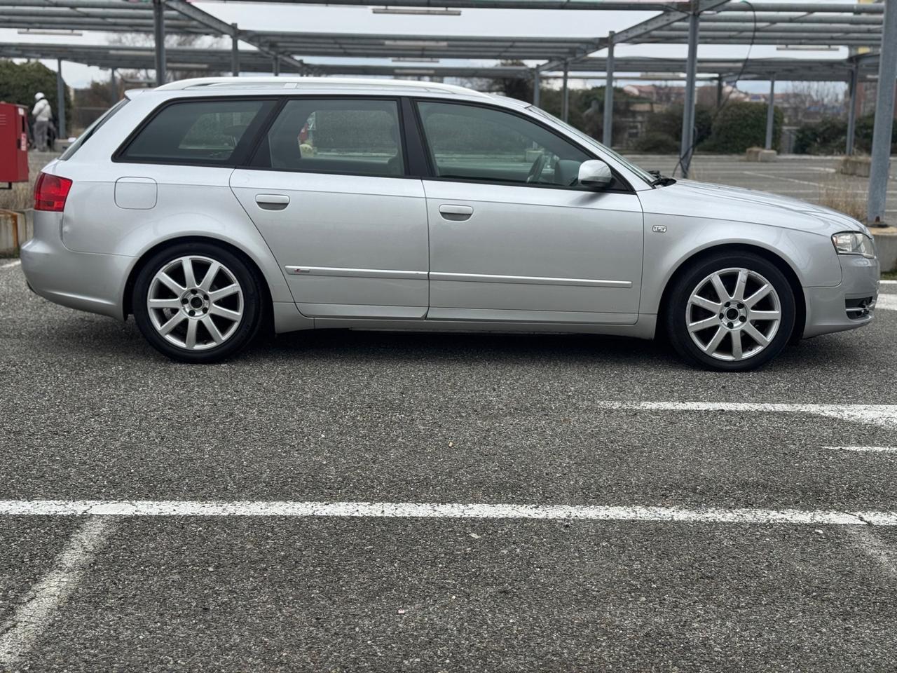 Audi A4 Avant 2.0 TDI 143CV F.AP.