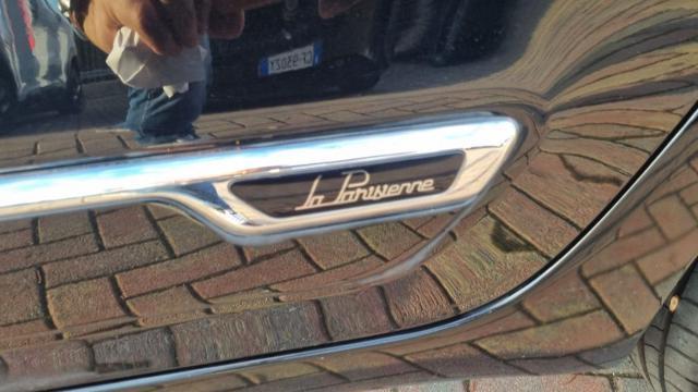 RENAULT Twingo TCe 90 CV La Parisienne