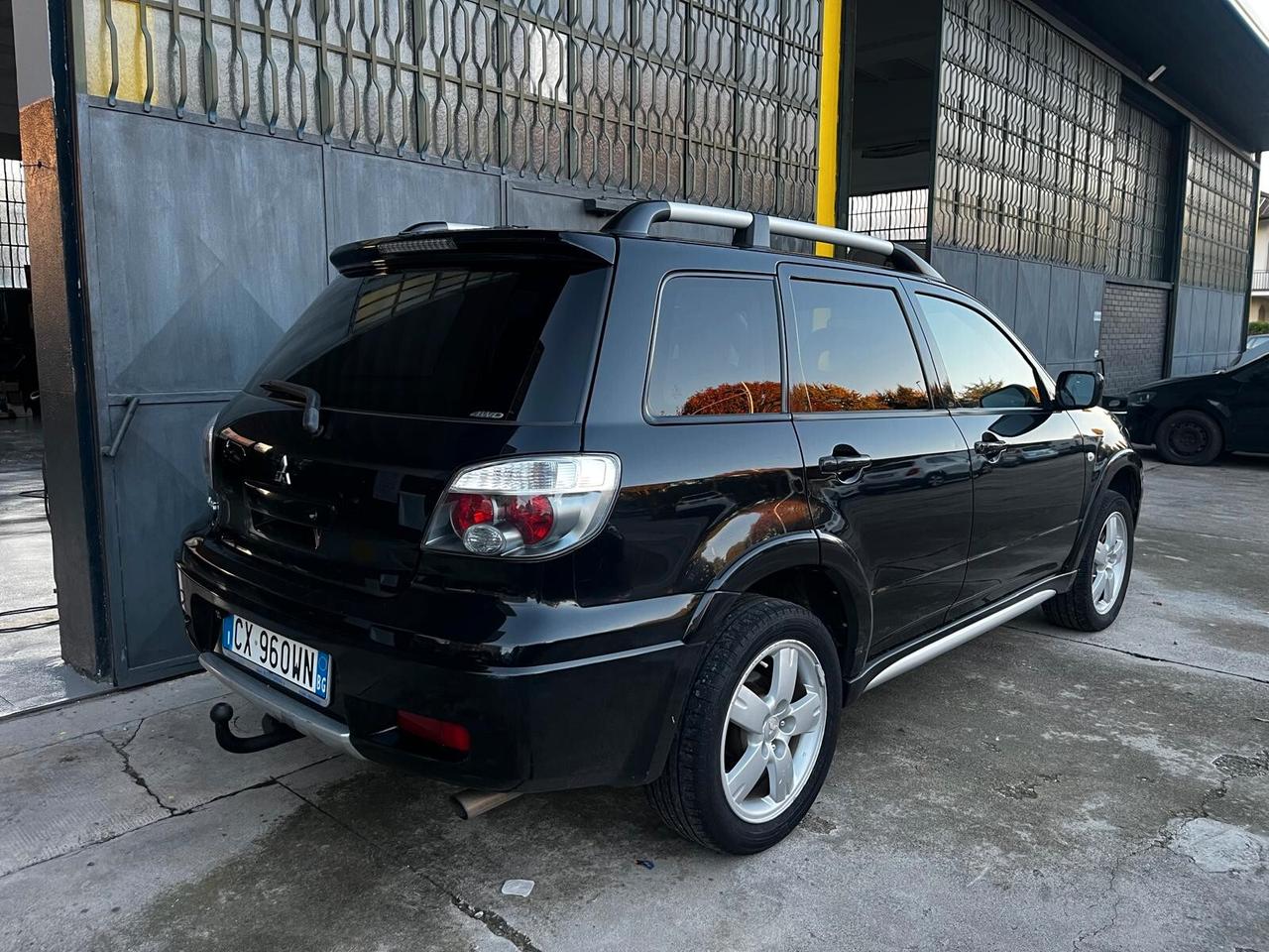 Mitsubishi Outlander 2.0i 16V 4WD Bi-Fuel