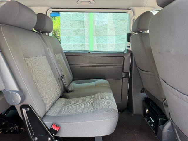 VOLKSWAGEN Caravelle 2.0 TDI DSG 140 CV 7 POSTI NAVIGATORE RETROCAMERA