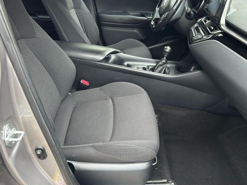 Toyota C-HR 1.2T (116CV) MT Active